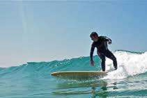 Surfing in Albufeira
