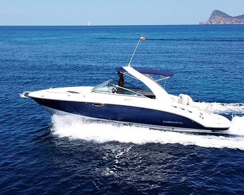 Charter Speed Boats