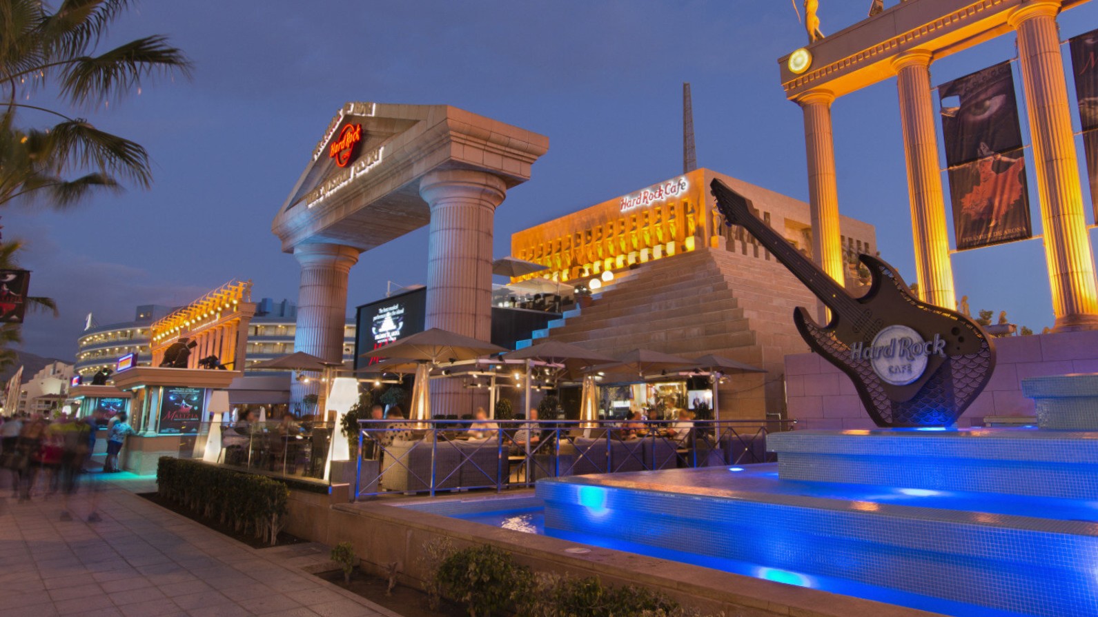Rockin’ Dinner at the Hard Rock Cafe Tenerife